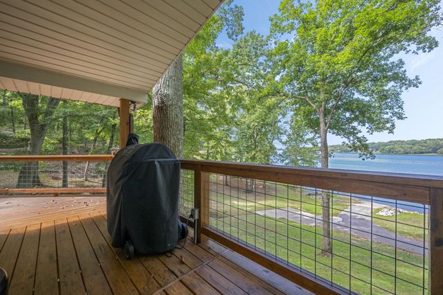 785 Big Richland Dr, Waverly, TN 37185