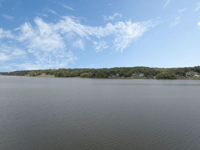 785 Big Richland Dr, Waverly, TN 37185