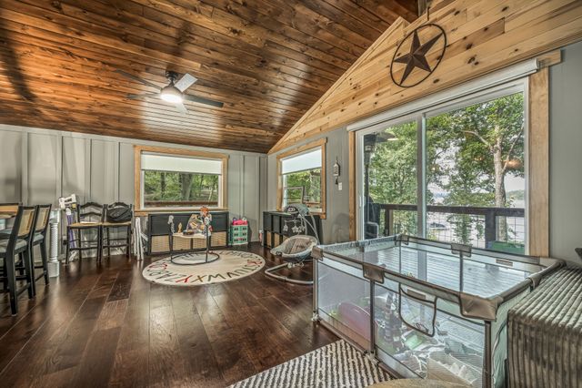 785 Big Richland Dr, Waverly, TN 37185