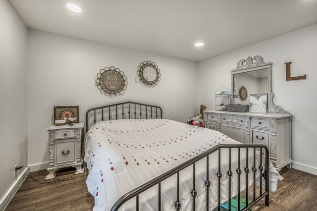 785 Big Richland Dr, Waverly, TN 37185