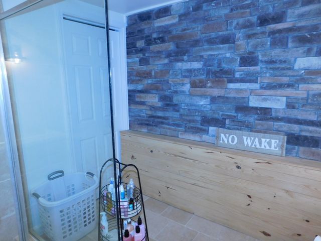 785 Big Richland Dr, Waverly, TN 37185