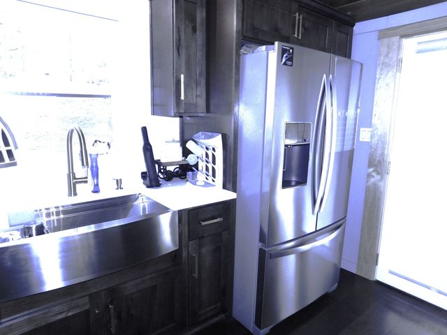 785 Big Richland Dr, Waverly, TN 37185