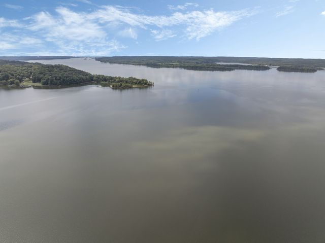 785 Big Richland Dr, Waverly, TN 37185