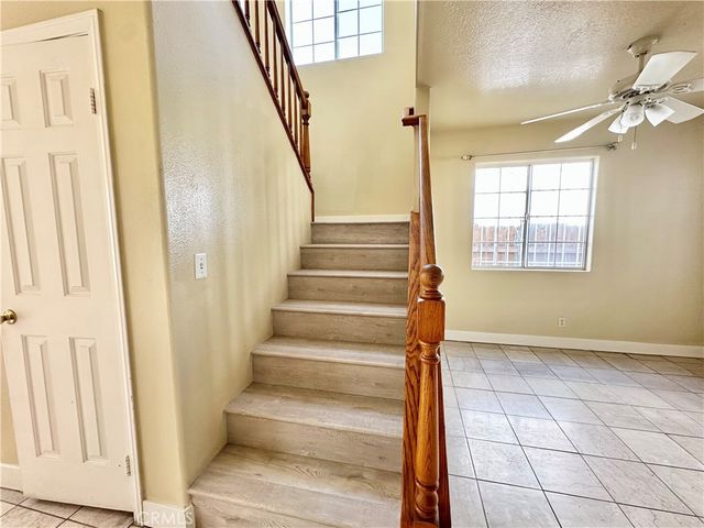 731 W 5th Street, Long Beach, CA 90802