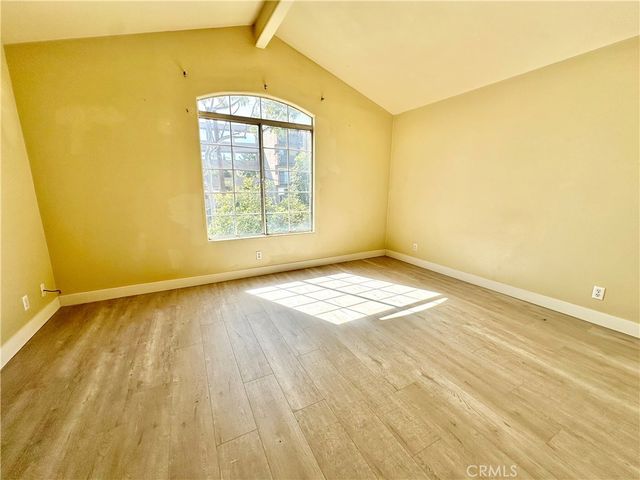 731 W 5th Street, Long Beach, CA 90802