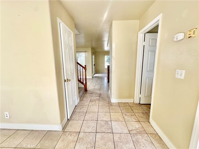 731 W 5th Street, Long Beach, CA 90802