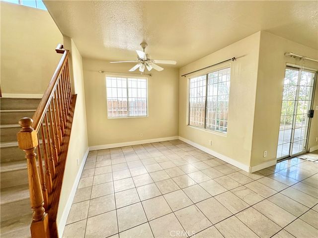 731 W 5th Street, Long Beach, CA 90802