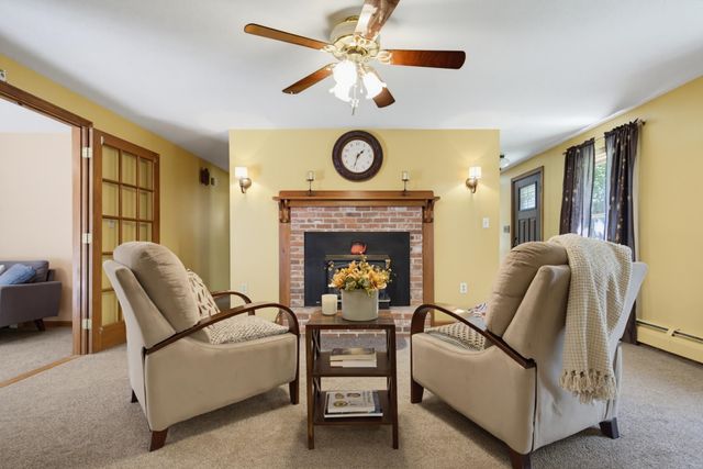 138 Cunningham Pond Road, Peterborough, NH 03458