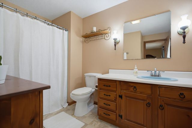 138 Cunningham Pond Road, Peterborough, NH 03458
