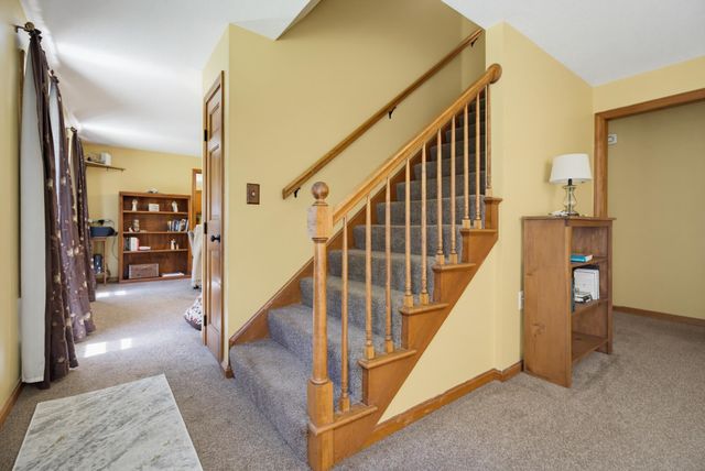 138 Cunningham Pond Road, Peterborough, NH 03458