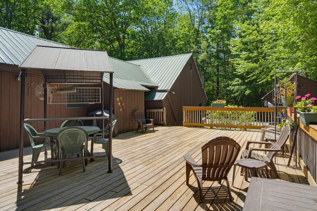 138 Cunningham Pond Road, Peterborough, NH 03458