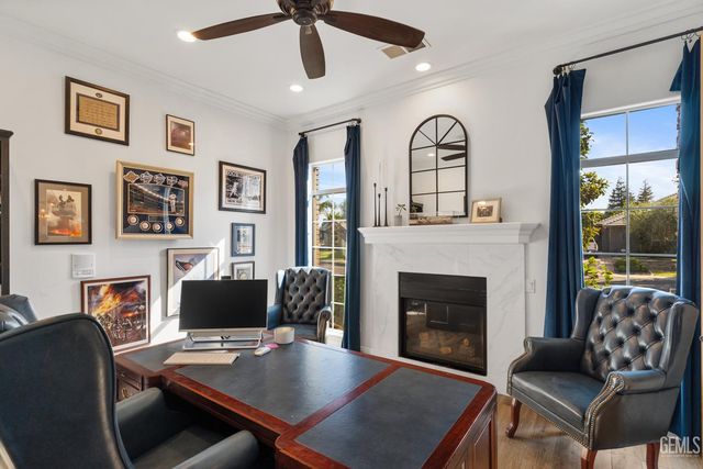 7233 Fountain Valley Drive, Bakersfield, CA 93308