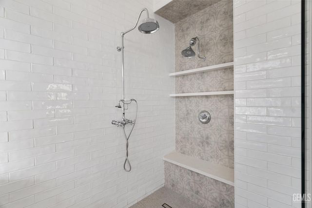 7233 Fountain Valley Drive, Bakersfield, CA 93308