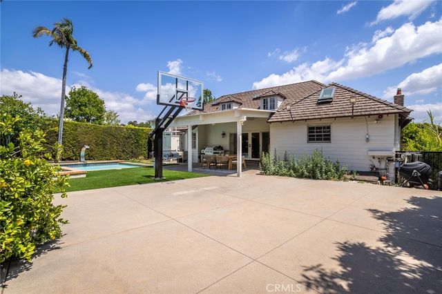 2895 Lorain Road, San Marino, CA 91108