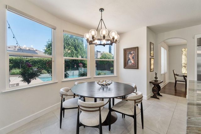 9544 N Larkspur Avenue, Fresno, CA 93720