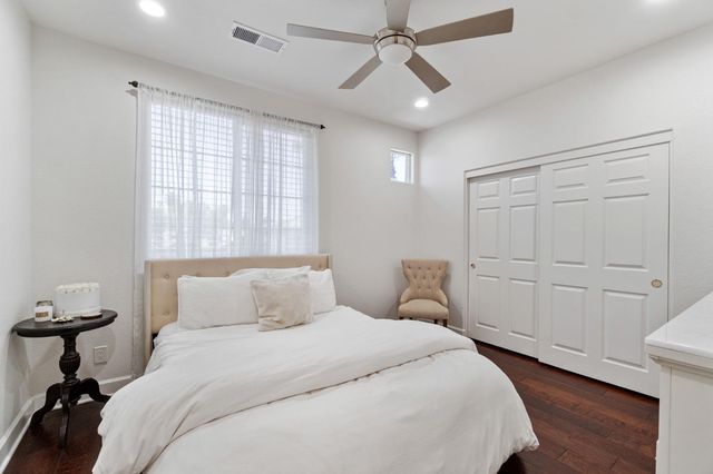 9544 N Larkspur Avenue, Fresno, CA 93720