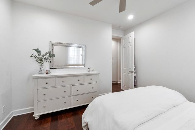 9544 N Larkspur Avenue, Fresno, CA 93720