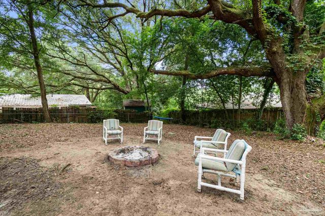 6108 Walton St, Pensacola, FL 32503