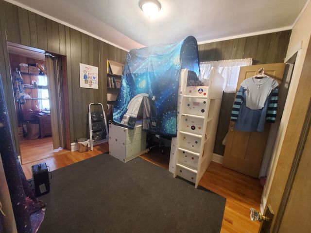 4158 W Wellington Avenue, Chicago, IL 60641