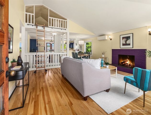 4858 S Orcas Street, Seattle, WA 98118
