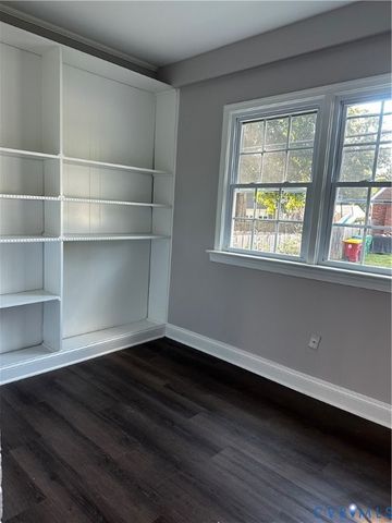 1874 Sherwood Rd, Petersburg, VA 23805