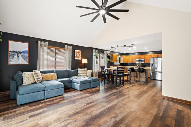 5407 Marigold Lane, Valparaiso, IN 46383
