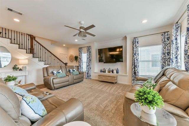 429 Jeanie Lynne Circle, Tiki Island, TX 77554