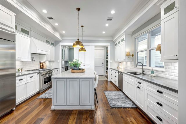 1227 Waverly Street, Houston, TX 77008