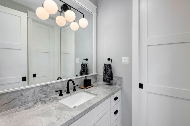 1227 Waverly Street, Houston, TX 77008