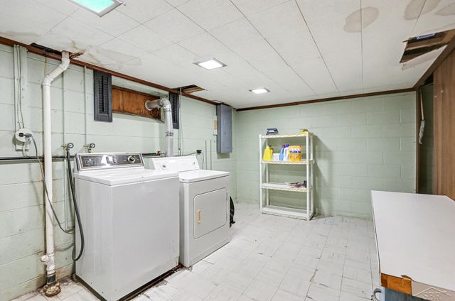 1308 N Dewitt Street, Bay City, MI 48706