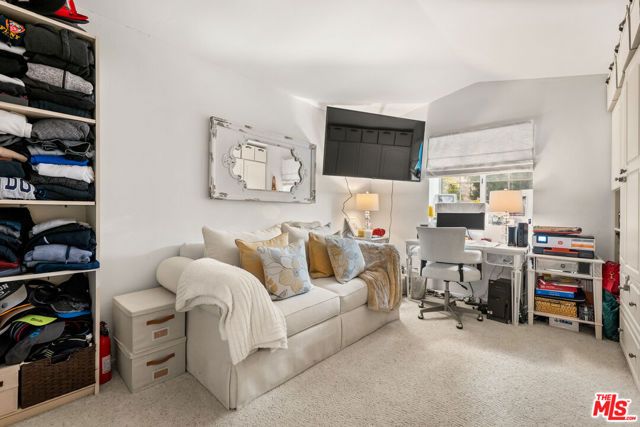 7282 Woodvale Court, West Hills (los Angeles), CA 91307