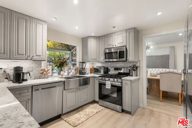 7282 Woodvale Court, West Hills (los Angeles), CA 91307