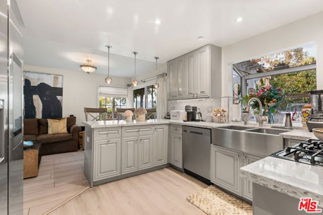 7282 Woodvale Court, West Hills (los Angeles), CA 91307