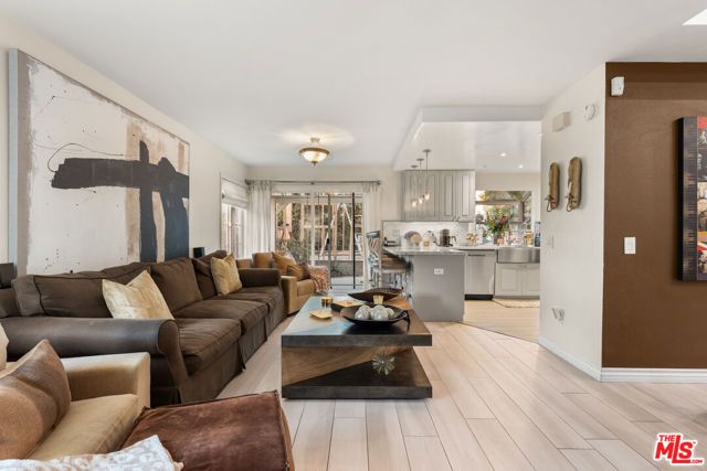 7282 Woodvale Court, West Hills (los Angeles), CA 91307