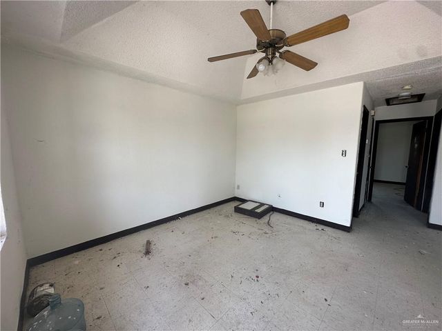 3117 S Spanish Palms Drive, Mercedes, TX 78570