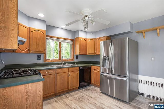 102 Island Avenue, Little Falls, NJ 07424