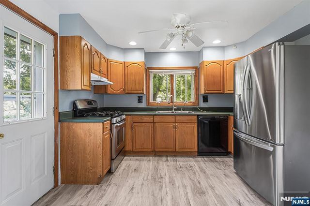 102 Island Avenue, Little Falls, NJ 07424