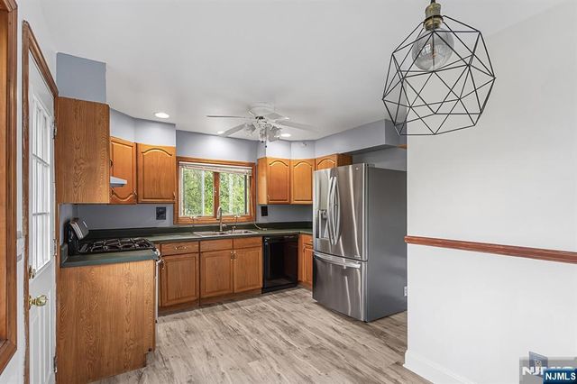 102 Island Avenue, Little Falls, NJ 07424