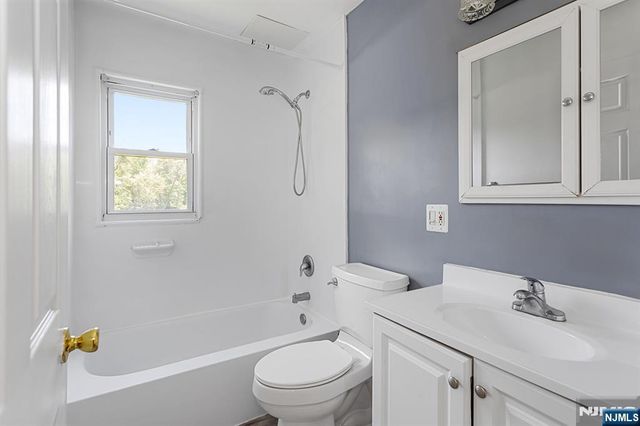102 Island Avenue, Little Falls, NJ 07424