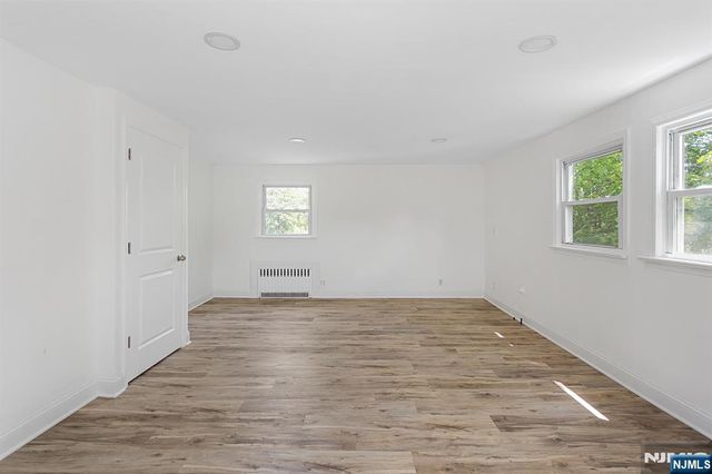 102 Island Avenue, Little Falls, NJ 07424