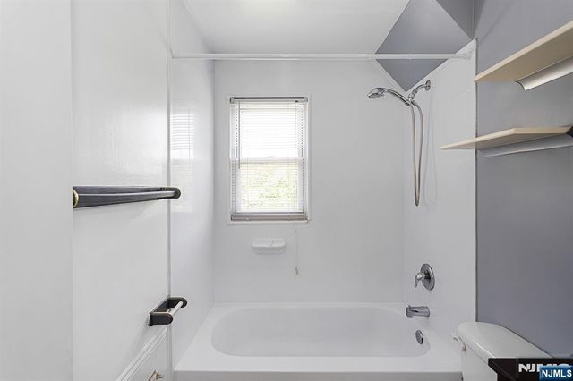 102 Island Avenue, Little Falls, NJ 07424
