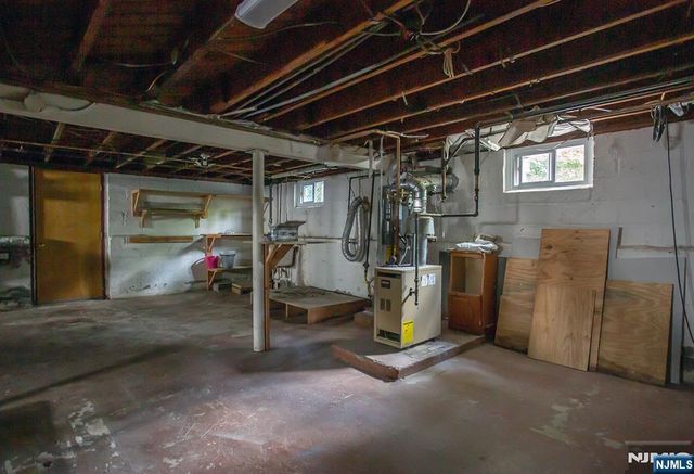 102 Island Avenue, Little Falls, NJ 07424