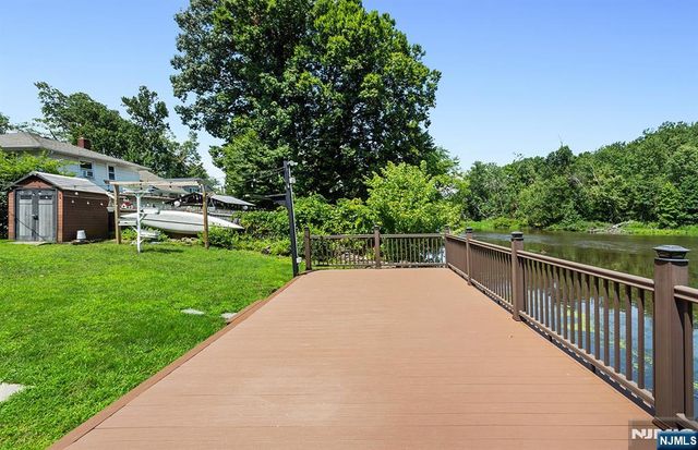 102 Island Avenue, Little Falls, NJ 07424