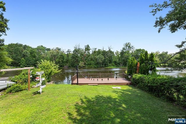 102 Island Avenue, Little Falls, NJ 07424