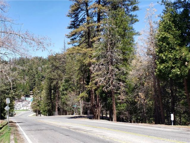 24155 San Moritz, Crestline, CA 92325