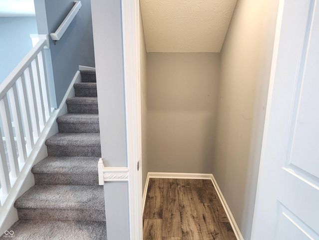 5817 Flat Hill Drive, Indianapolis, IN 46239