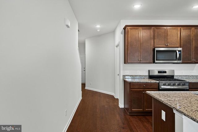 302 MILTON STAMP DR, Glen Mills, PA 19342