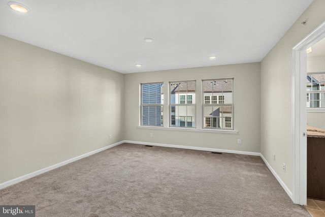 302 MILTON STAMP DR, Glen Mills, PA 19342