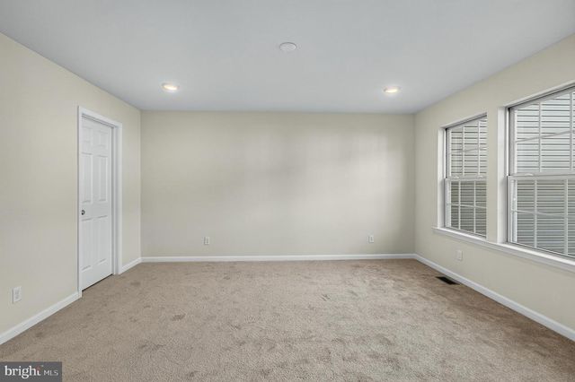302 MILTON STAMP DR, Glen Mills, PA 19342