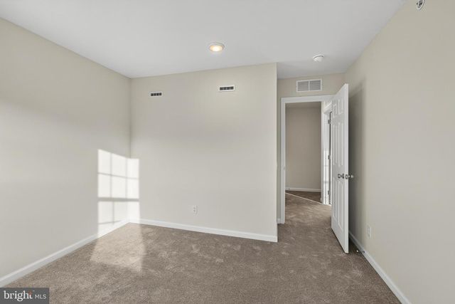 302 MILTON STAMP DR, Glen Mills, PA 19342